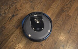 Roomba i7+ by iRobot