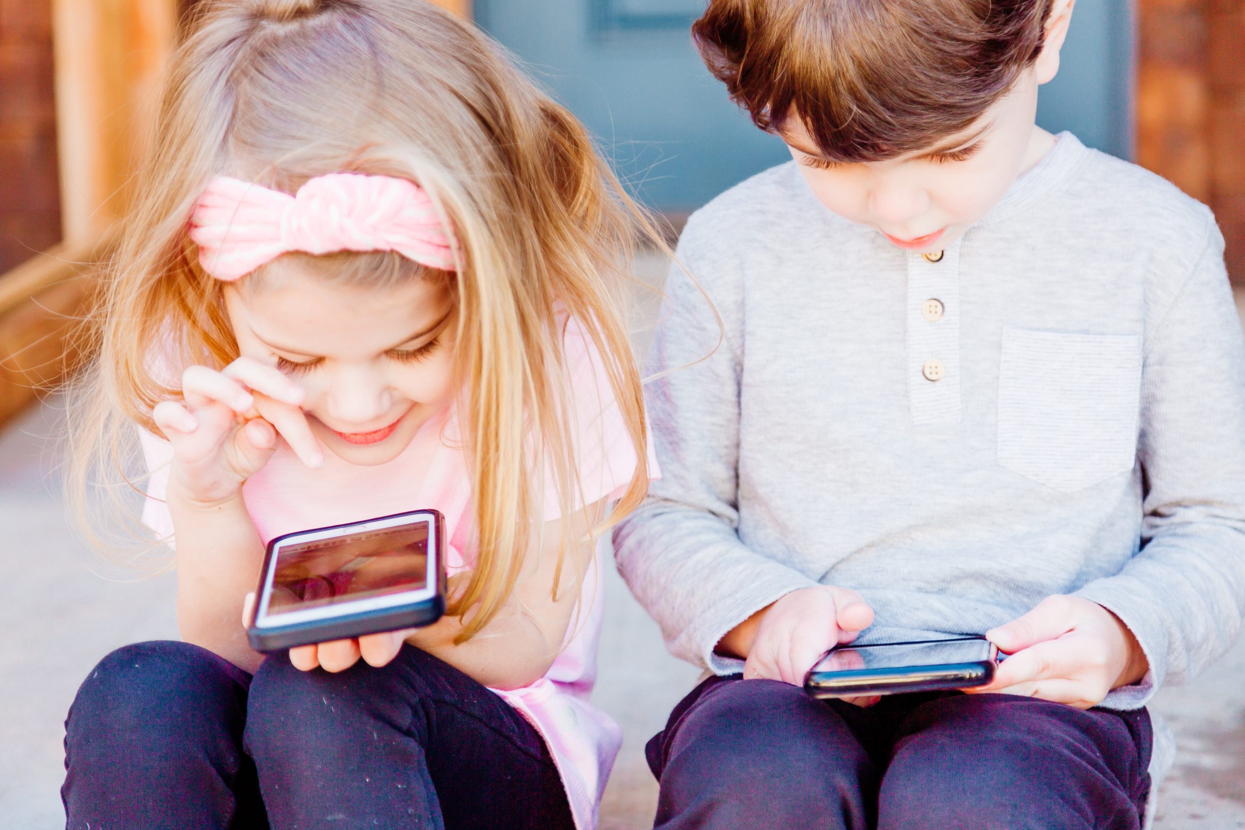 How to buy your kid their first mobile phone